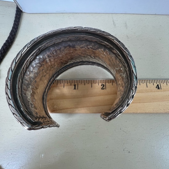 🔴Authentic Vintage JOHN HARDY Sterling Silver Wide Hammered Cuff/ Bracelet 🔴 - Picture 8 of 8